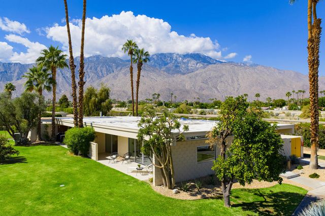 139 Desert Lakes Drive, Palm Springs, CA 92264