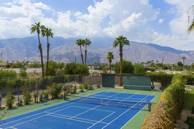 139 Desert Lakes Drive, Palm Springs, CA 92264