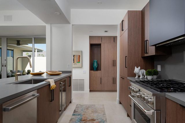 139 Desert Lakes Drive, Palm Springs, CA 92264