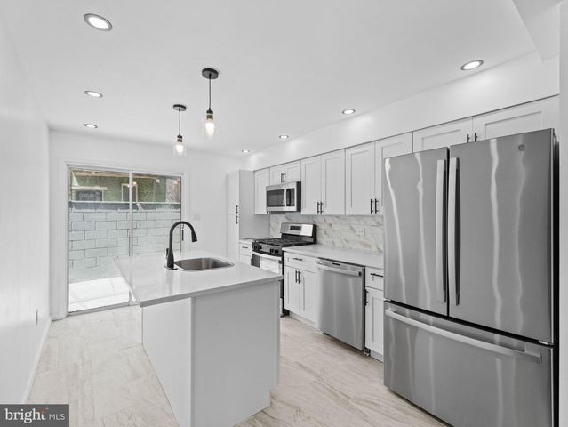 2040 NORWOOD ST, Philadelphia, PA 19145