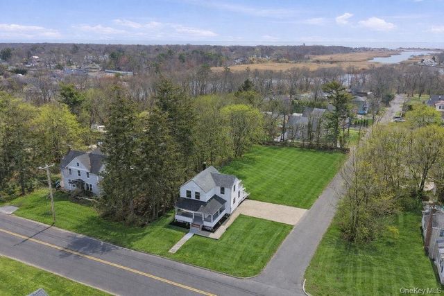 80 Swezey Street, Patchogue, NY 11772