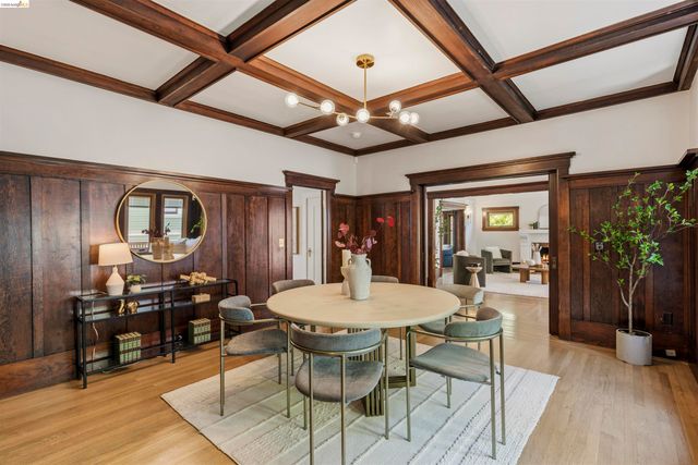 2451 Ashby Ave, Berkeley, CA 94705