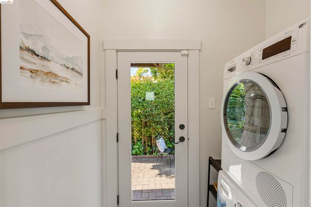 2451 Ashby Ave, Berkeley, CA 94705