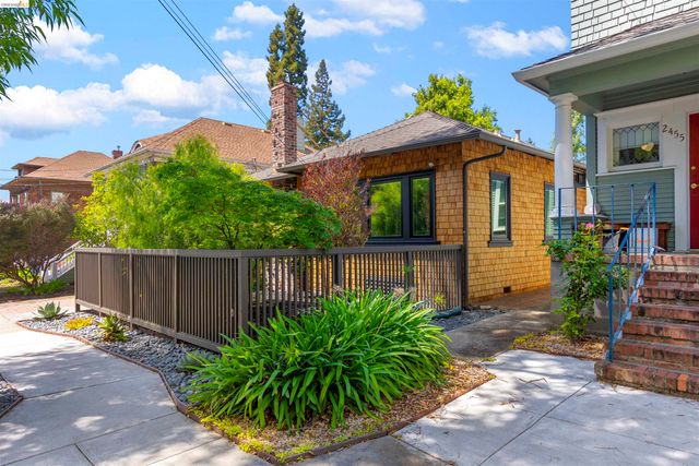 2451 Ashby Ave, Berkeley, CA 94705