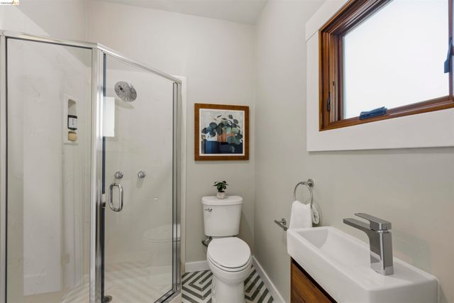 2451 Ashby Ave, Berkeley, CA 94705