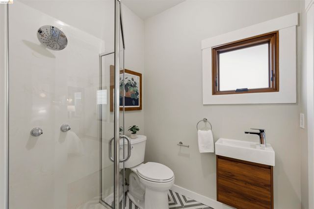 2451 Ashby Ave, Berkeley, CA 94705