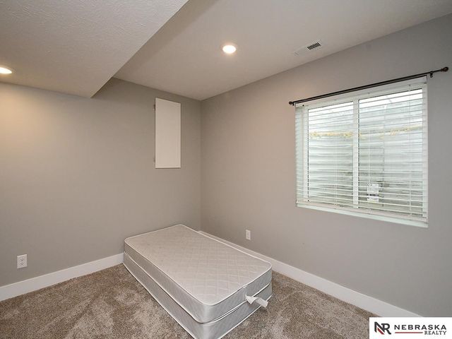 5514 S 31St Street, Omaha, NE 68107