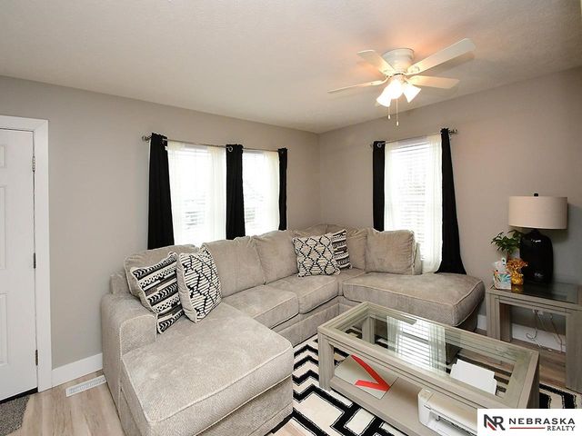 5514 S 31St Street, Omaha, NE 68107