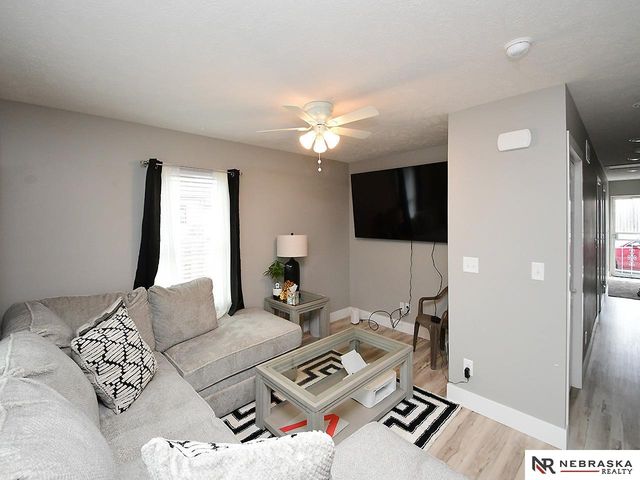 5514 S 31St Street, Omaha, NE 68107