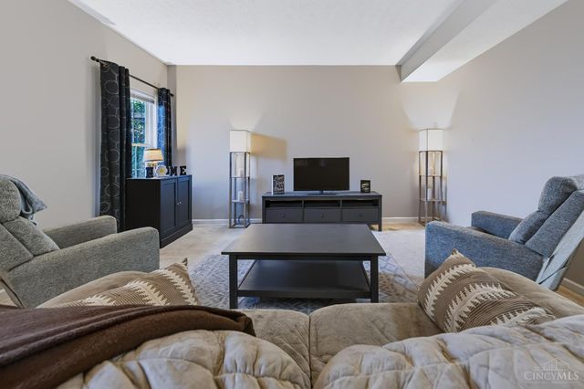 5561 Shetland Court, Hamilton Twp, OH 45152