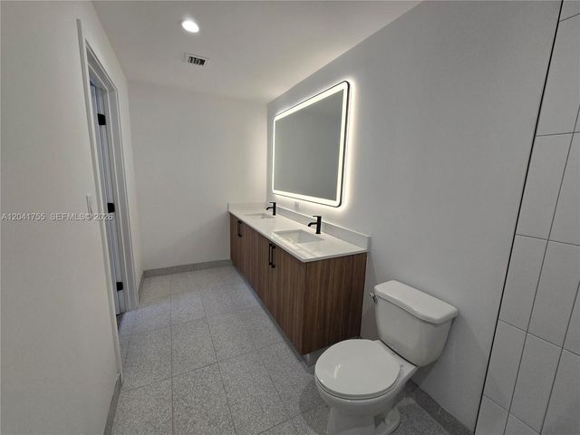 2233 Fillmore St 403, Hollywood, FL 33020