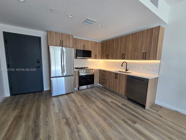 2233 Fillmore St 403, Hollywood, FL 33020
