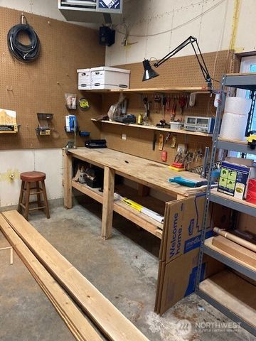 950 N Potlatch Drive, Hoodsport, WA 98548