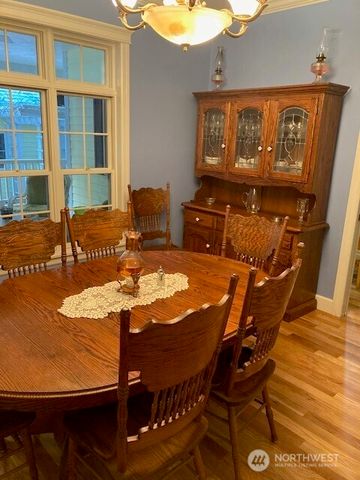 950 N Potlatch Drive, Hoodsport, WA 98548