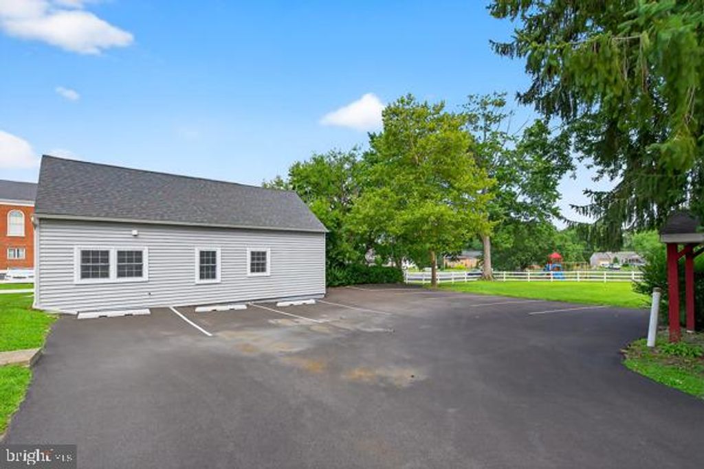 9511 BELAIR RD, Baltimore, MD 21236