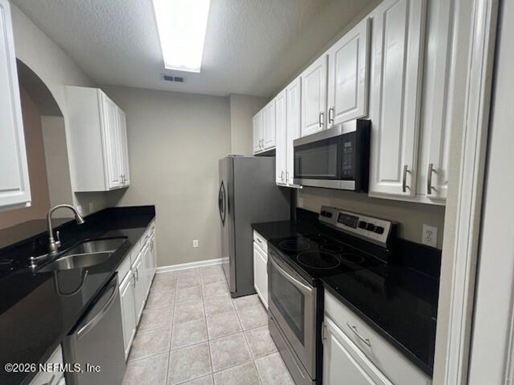 7801 POINT MEADOWS Drive 1308, Jacksonville, FL 32256