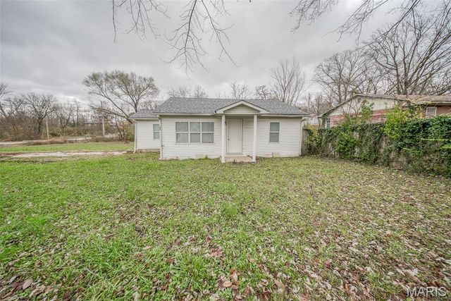 100 E 6th Street, Dixon, MO 65459