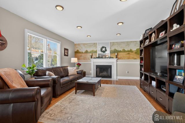 20 Nelson Drive, Milltown, NJ 08850