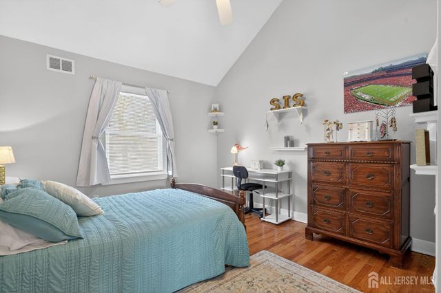 20 Nelson Drive, Milltown, NJ 08850