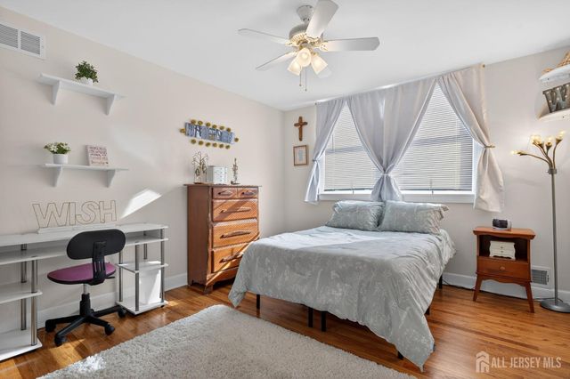 20 Nelson Drive, Milltown, NJ 08850