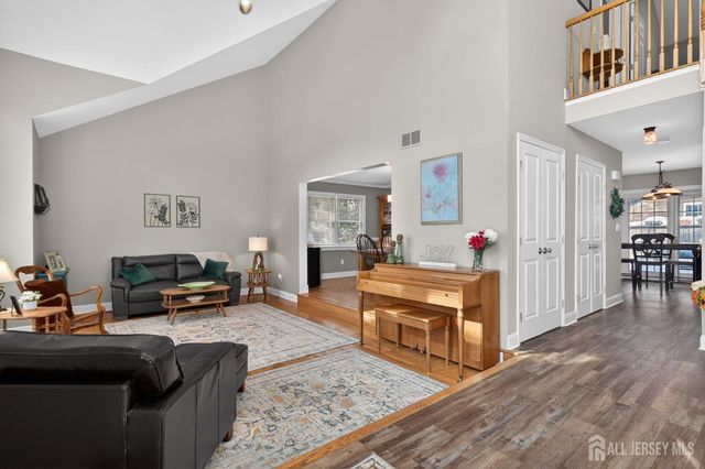 20 Nelson Drive, Milltown, NJ 08850