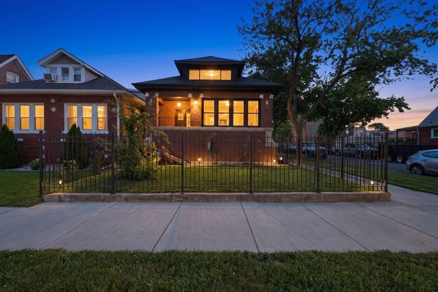 6600 S Washtenaw Avenue, Chicago, IL 60629
