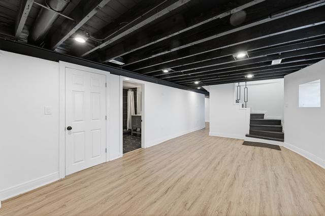 6600 S Washtenaw Avenue, Chicago, IL 60629