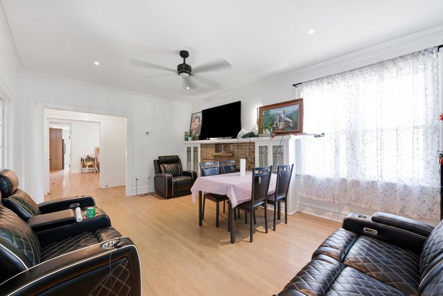 6600 S Washtenaw Avenue, Chicago, IL 60629
