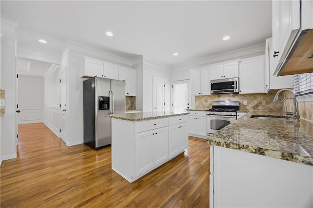 455 Park Place Court, Suwanee, GA 30024