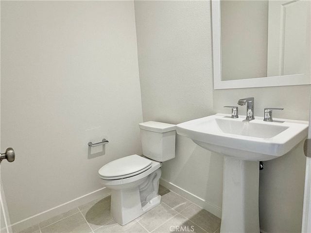 112 Newburry, Irvine, CA 92618