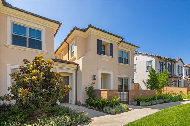 112 Newburry, Irvine, CA 92618