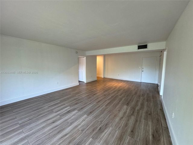 8335 SW 72 Avenue 211D, Miami, FL 33143