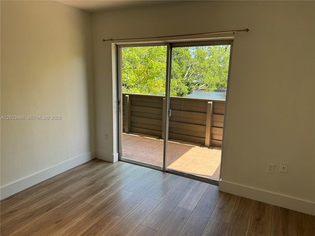 8335 SW 72 Avenue 211D, Miami, FL 33143