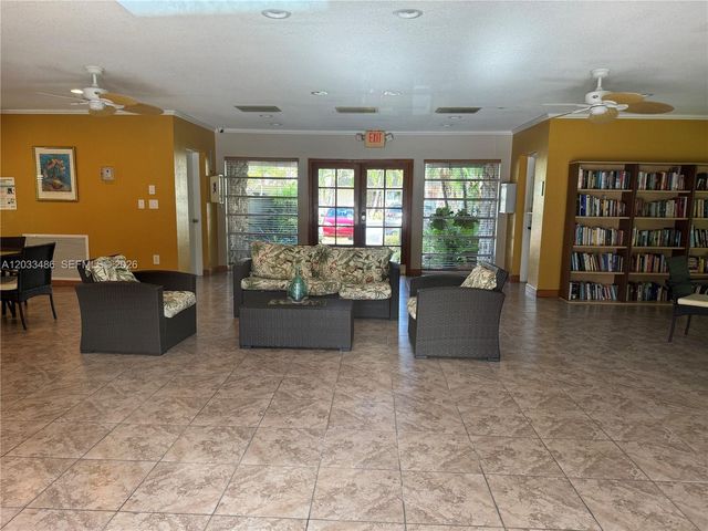 8335 SW 72 Avenue 211D, Miami, FL 33143