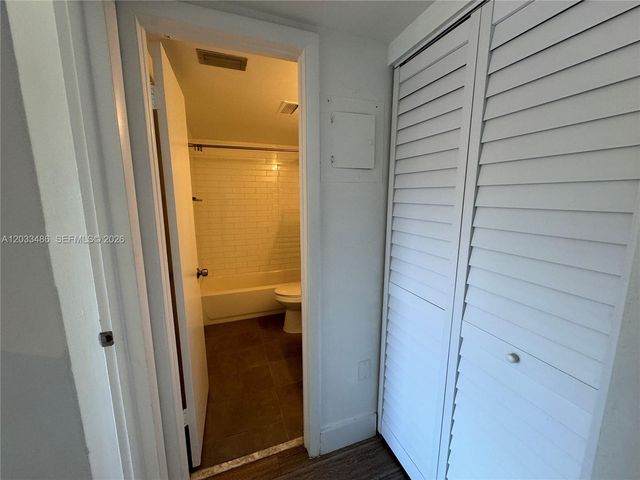 8335 SW 72 Avenue 211D, Miami, FL 33143