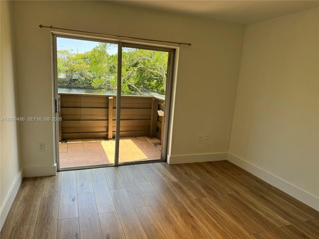 8335 SW 72 Avenue 211D, Miami, FL 33143