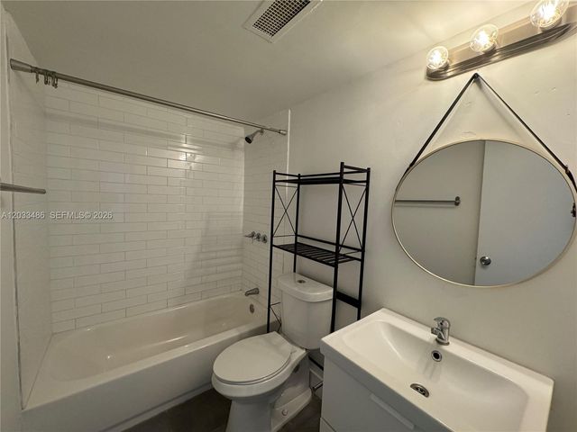 8335 SW 72 Avenue 211D, Miami, FL 33143
