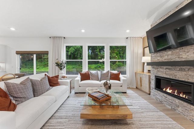2606 Aspen Drive, Shakopee, MN 55379