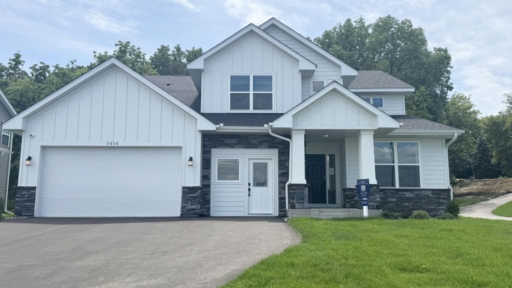 2606 Aspen Drive, Shakopee, MN 55379