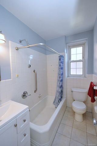 949 Palmer Road 2G, Bronxville, NY 10708