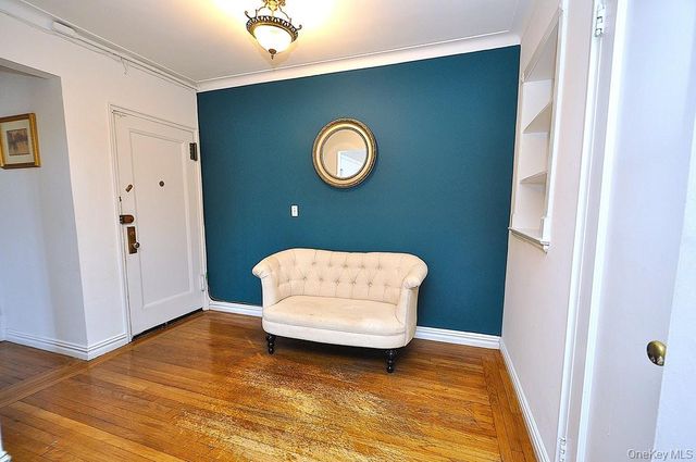 949 Palmer Road 2G, Bronxville, NY 10708