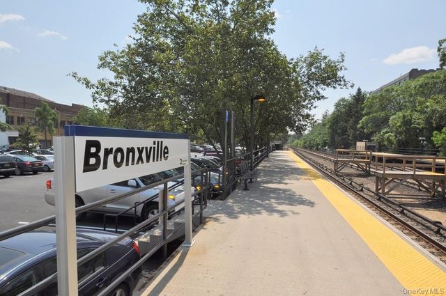 949 Palmer Road 2G, Bronxville, NY 10708