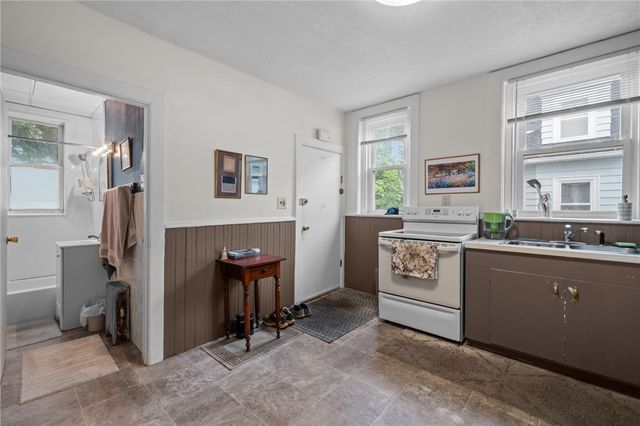 49 Arnold Street, East Providence, RI 02915