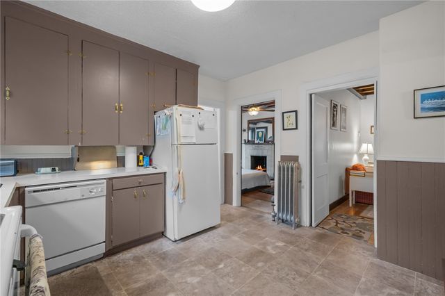 49 Arnold Street, East Providence, RI 02915