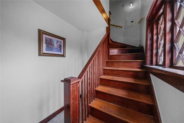 49 Arnold Street, East Providence, RI 02915