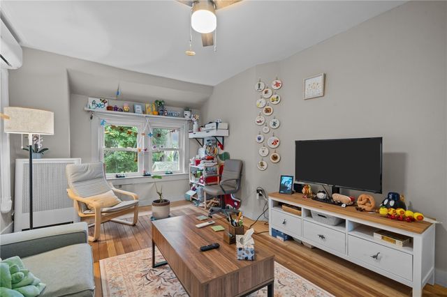 49 Arnold Street, East Providence, RI 02915