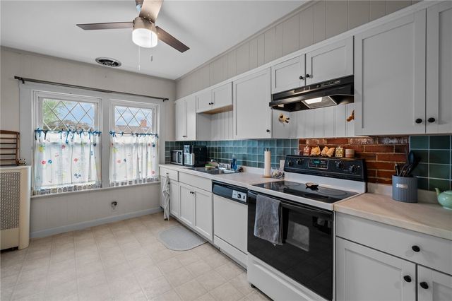 49 Arnold Street, East Providence, RI 02915