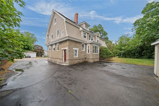 49 Arnold Street, East Providence, RI 02915