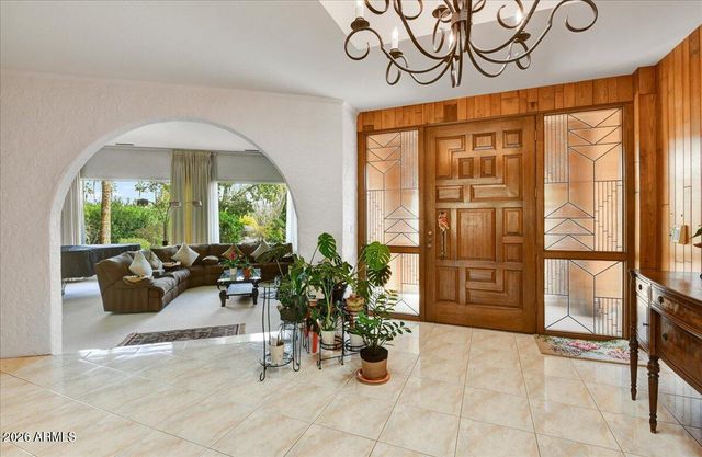 7816 N 47TH Street, Paradise Valley, AZ 85253