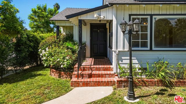 5631 Columbus Avenue, Los Angeles, CA 91411